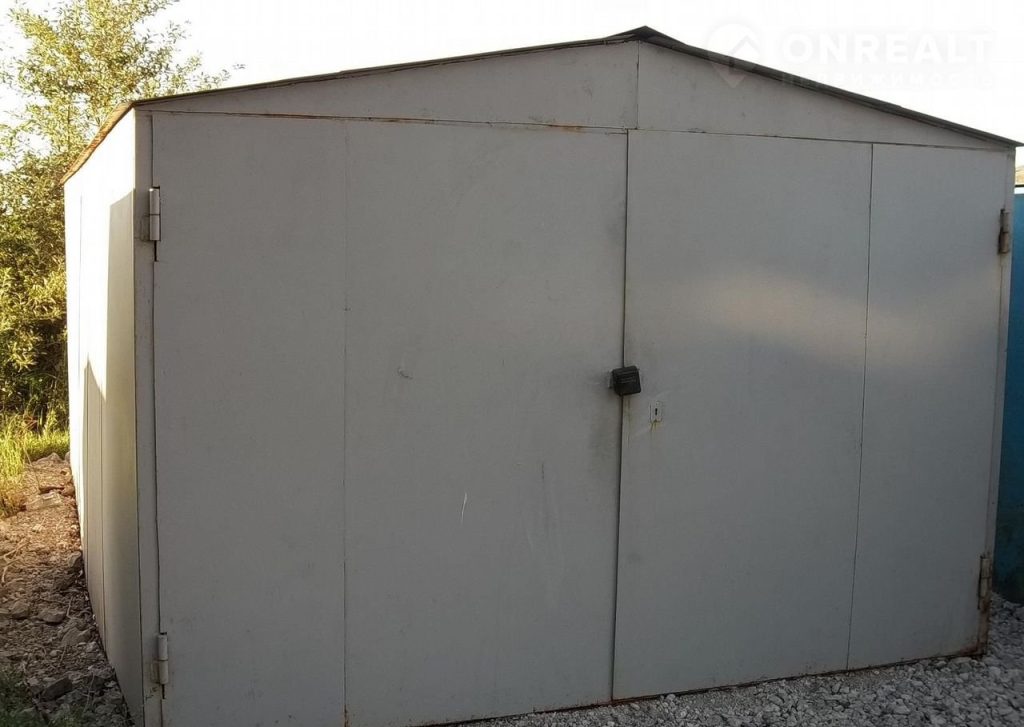 металлический гараж